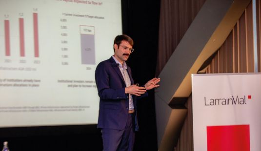 En el marco del seminario de LarrainVial en México, Partners Group dio una entrevista Axis Negocios.